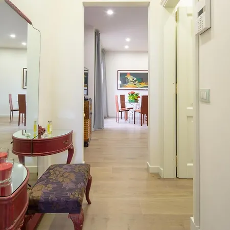 Luxury Liberty Palace Apartment *